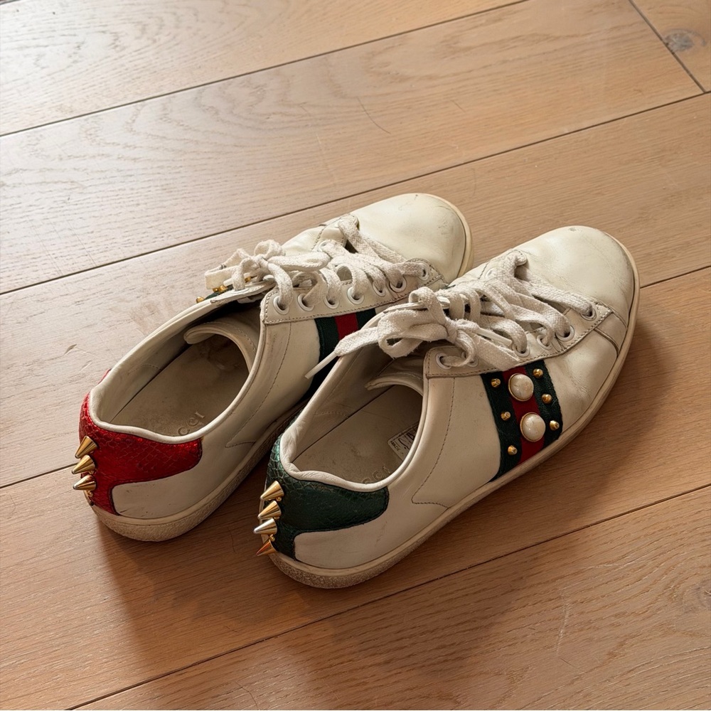 Authentic Gucci stud shoes size 37